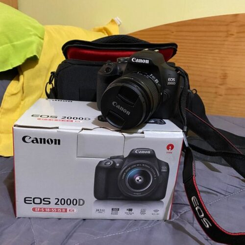Canon EOS 700D